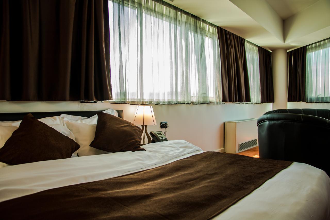 Best Western Hotel Galla Sllatine e Madhe Habitación foto